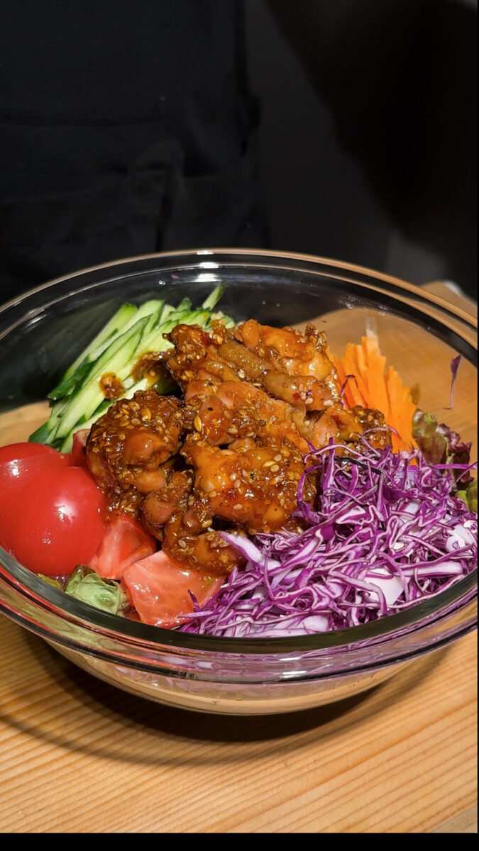 漬け込みチキンサラータ