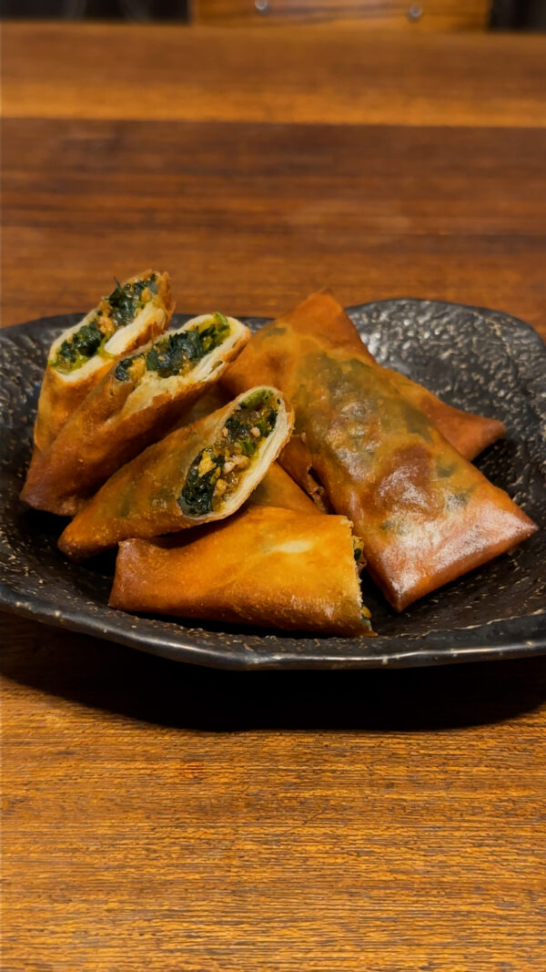 ほうれん草のスパイス春巻き