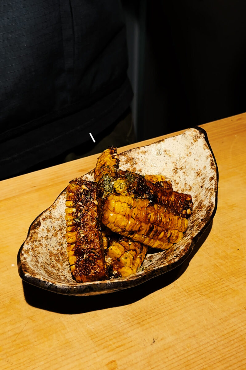 焦がし醤油の焼きもろこし